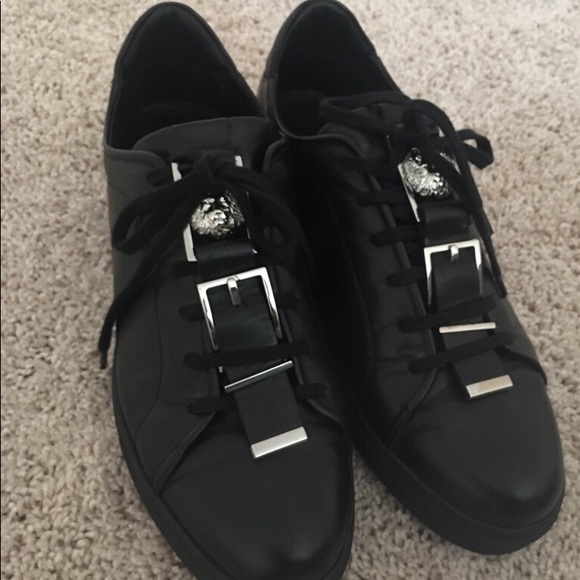 Versace Shoes - Picture 2 of 3